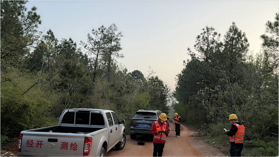 區(qū)設(shè)計(jì)院公司助力“機(jī)場(chǎng)三期擴(kuò)建項(xiàng)目”穩(wěn)步推進(jìn)